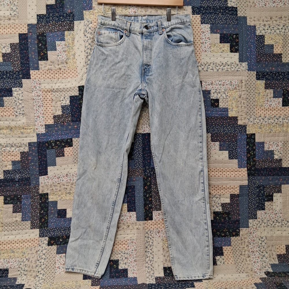 Made in USA Vintage 90s Levis 550 Acid Wash Jeans Size 32x34 Relaxed Tapered